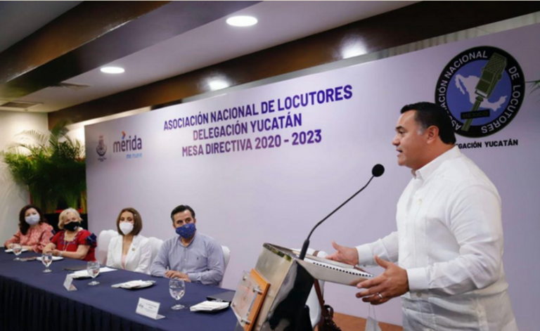 Asociación Nacional de Locutores de México entrega ‘Micrófono de Oro’ al alcalde