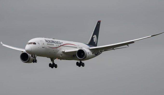 Aeroméxico restablece vuelos en el AICM tras brote de COVID