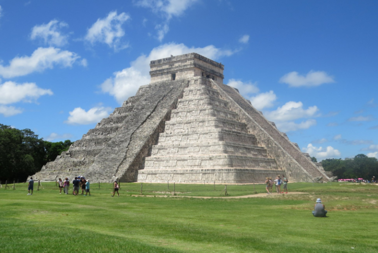 INAH investigará presuntas irregularidades en Chichén Itzá