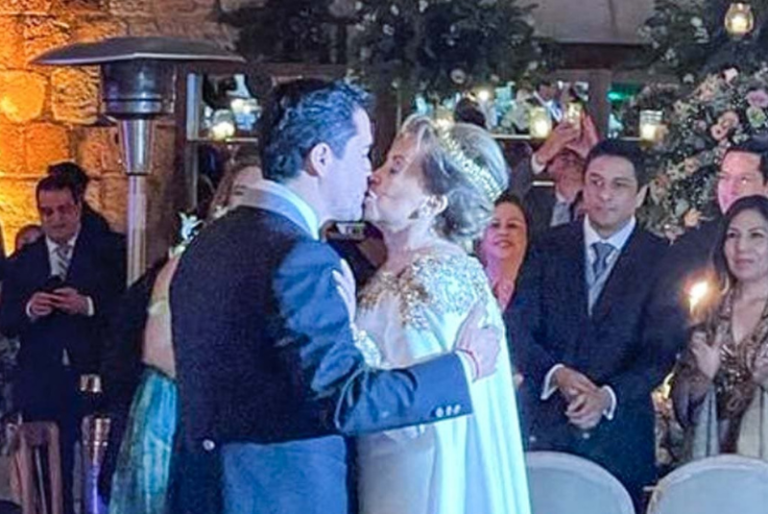 Elba Esther Gordillo celebró su boda religiosa en Oaxaca, pese a destrozos de la CNTE