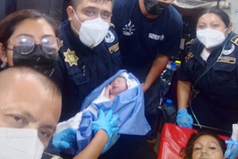 Mérida: Mujer da a luz en ambulancia de la SSP