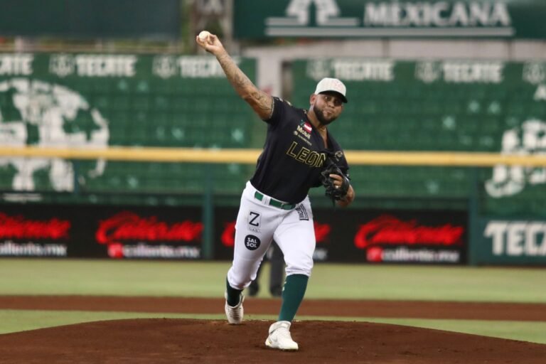 Leones devoran al Águila