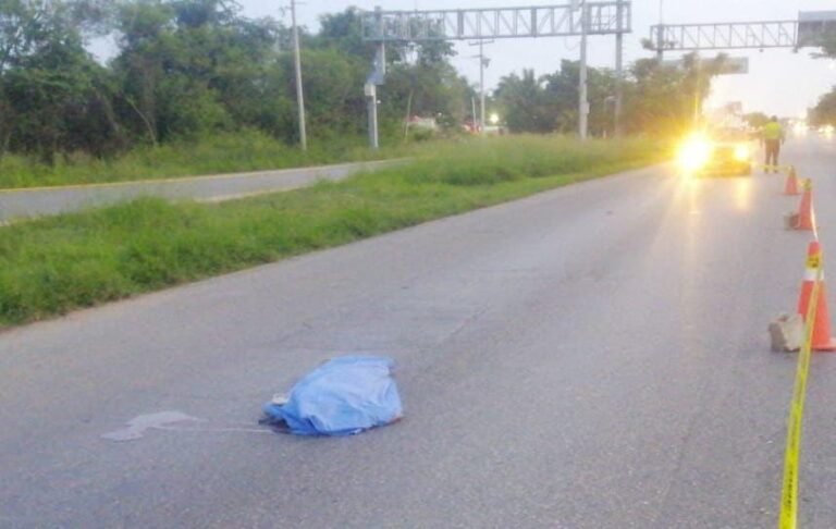 Auto fantasma arrolla y mata a sexagenario en el periférico