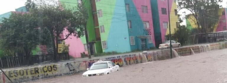 Sistema pluvial rebasado por las lluvias