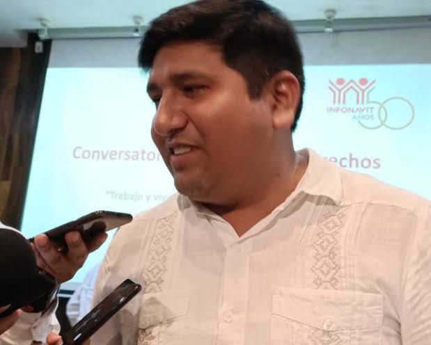 Grave error el autodestape de Rogerio Castro