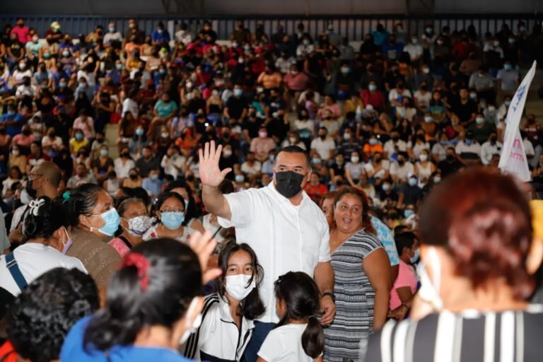 Demuestra Renán Barrera su cercanía con la ciudadanía
