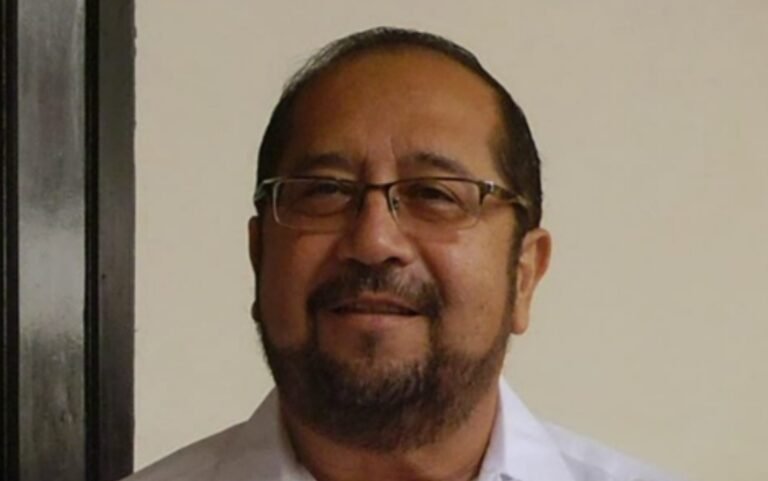 Renán Solís Sánchez presume apoyo del Gobernador para llegar a la rectoría de la UADY