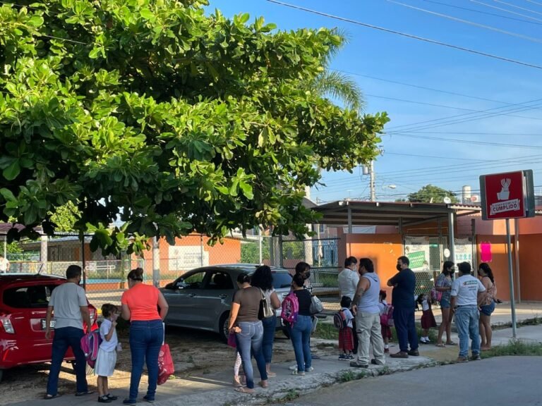 Volvieron a las aulas más de 628 mil amlumnos