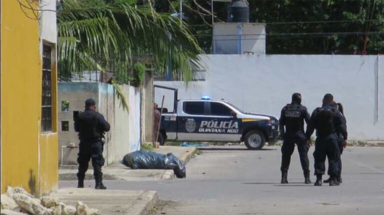 Cancún: abandonan cuerpo en una baqueta de la Región 227