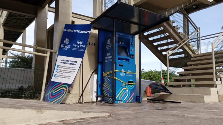 Forzaron y se llevaron el dinero de un cajero del sistema de transporte “Va y Ven”
