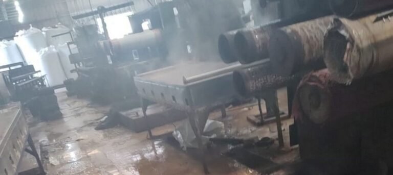 Máquina aplasta extremidad de una joven empleada en Kanasín