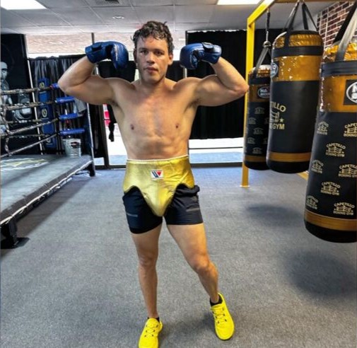 Detenido Julio César Chávez Jr. en Los Ángeles por Posesión Ilegal de Armas