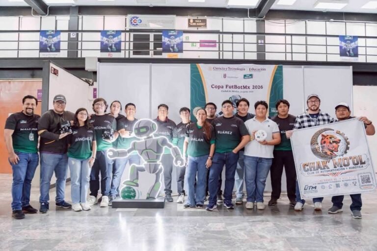Jóvenes de Yucatán destacan en torneo nacional de robótica e inteligencia artificial