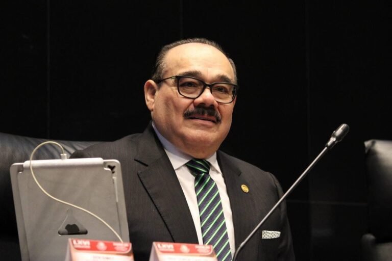 Ramírez Marín destaca  los servicios de las Clínicas Marín y el acceso a medicamentos de bajo costo