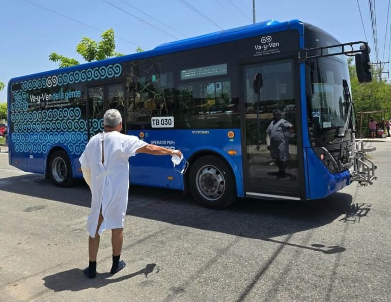 Desesperado por la espera, paciente deja el nuevo Hospital O’Horán sin ser atendido